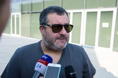 Siêu cò Mino Raiola đang trong tình trạng nguy kịch về sức khỏe