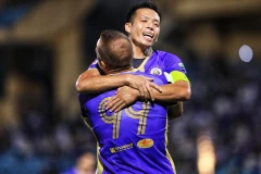 Hà Nội FC lần đầu lên ngôi đầu sau 869 ngày. (Ảnh: Tuấn Anh/TTXVN)