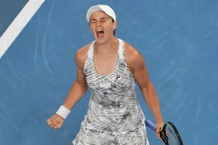 Thắng kịch tính, Barty giành chức vô địch Australian Open 2022