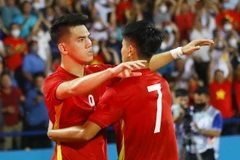 Kết quả bóng đá SEA Games 31: 'Mưa bàn thắng' trong ngày ra quân