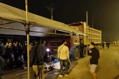 Thanh Hóa: Xe tải đâm vào xe máy, 4 người trong một gia đình tử vong