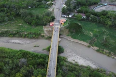 Colombia mở lại biên giới với Venezuela sau 3 năm quan hệ căng thẳng