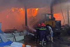 Cháy lớn ở Công ty giấy Lửa Việt gây thiệt hại khoảng 23 tỷ đồng