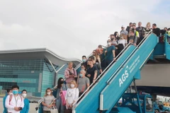 Điều chỉnh hướng dẫn tạm thời thí điểm đón khách quốc tế đến Việt Nam