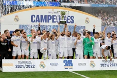 'Hủy diệt' Espanyol, Real Madrid vô địch La Liga sớm 4 vòng đấu