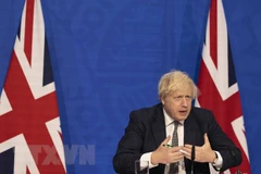 Thủ tướng Anh xin lỗi vì vi phạm quy định phòng dịch COVID-19