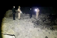 An Giang: Bắt quả tang nhóm đối tượng khai thác khoáng sản trái phép