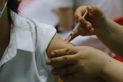 TP.HCM: Tiêm vaccine mũi 4 nhằm hạn chế tình trạng chuyển nặng