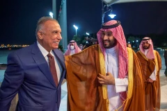 Thủ tướng Iraq Mustafa al-Kadhemi gặp Thái tử Saudi Arabia, Mohammed bin Salman. (Nguồn: Reuters)