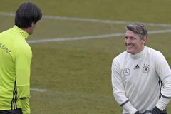 HLV Joachim Löw vẫn hy vọng Schweinsteiger sẽ kịp bình phục trước tháng 6 (Ảnh: Nguồn Dfb.de)