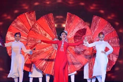 [Photo] Sơn Tùng M- TP giành điểm cao nhất đêm liveshow 2 The Remix