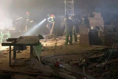 Cà Mau điều tra nguyên nhân cháy xưởng gỗ thiệt hàng trăm triệu đồng