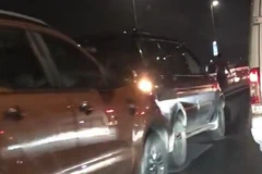 Hà Nội: Ba vụ tai nạn giao thông liên hoàn trên cầu Nhật Tân 