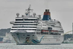 Tàu du lịch Super Star Aquarius đến cảng Keelung của Đài Loan vào thứ Bảy 8/2. (Nguồn: japantimes)