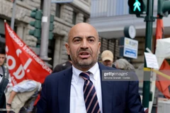 Thượng nghị sỹ Gianluigi Paragone. (Nguồn: getty images)