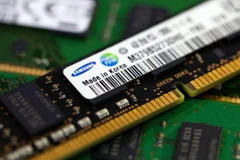 Một môđun bộ nhớ của Samsung Electronics. (Nguồn: Bloomberg/Getty Images)