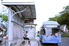 Một nhà chờ xe buýt của Thành phố Hồ Chí Minh. (Ảnh: Tiến Lực/TTXVN)