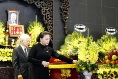 Chủ tịch Quốc hội Nguyễn Thị Kim Ngân dự lễ truy điệu ông Vũ Mão. (Ảnh: TTXVN phát)