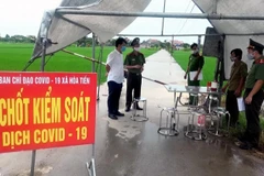 Ngày 1/8, thôn Bùi, xã Hòa Tiến, huyện Hưng Hà, tỉnh Thái Bình được phong tỏa để phòng chống dịch. (Ảnh: Thế Duyệt/TTXVN)