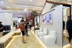 Công ty cổ phần thương mại Viglacera chính thức phát động chiến dịch cộng đồng 'Hành trình kiến tạo không gian sống khỏe.' (Ảnh: Huy Hùng/TTXVN)