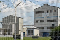 Một nhà máy của Tập đoàn dược phẩm Sanofi ở Mourenx, Pháp. (Ảnh: AFP/TTXVN)