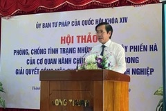 Ông Phạm Văn Hậu, Phó Chủ tịch UBND tỉnh Ninh Thuận phát biểu tại Hội thảo. (Ảnh: Công Thử/TTXVN)