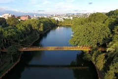 Hồ Đức An ở trung tâm thành phố Pleiku, tỉnh Gia Lai. (Ảnh: Nguyễn Hoài Nam/TTXVN)