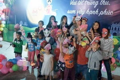 Tết Trung Thu của cộng đồng người Việt tại Mozambique. (Ảnh: Mạnh Hùng/Vietnam+)