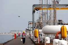Cơ sở lọc dầu trên đảo Khark, vùng Vịnh ngày 12/3. (Nguồn: AFP/TTXVN)