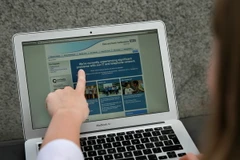 Hình ảnh về vụ tấn công mạng trên màn hình máy tính của NHS ở London ngày 12/5. (Nguồn: EPA/TTXVN) 