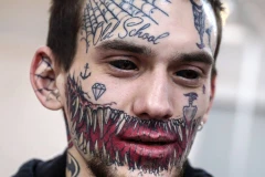 Rất nhiều nghệ sỹ nổi tiếng trên thế giới đã tới tham dự sự kiện để phô diễn những kĩ thuật xăm hình điêu luyện của bản thân. (Nguồn: CGTN)