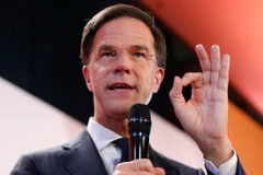 Thủ tướng Mark Rutte phát biểu trước những người ủng hộ. (Nguồn: THX/TTXVN)