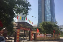 Làm rõ sự thật vụ học sinh trường Nam Trung Yên bị gãy chân