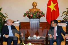 Phó Thủ tướng, Bộ trưởng Bộ Ngoại giao Phạm Bình Minh tiếp Thứ trưởng Ngoại giao Iran Ibrahim Rahimpour. (Ảnh: Doãn Tấn/TTXVN)