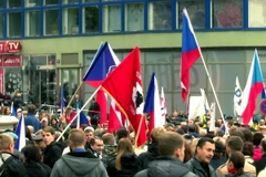 Biểu tình phản đối nhập cư ở Prague. (Ảnh: Trần Quang Vinh/Vietnam+)