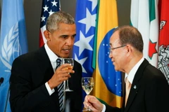 Tổng thư ký Liên hợp quốc Ban Ki-moon thảo luận với Tổng thống Mỹ Barack Obama về biển đối khí hậu. (Nguồn: THX/TTXVN)
