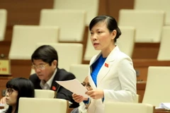 Đại biểu Quốc hội tỉnh Lâm Đồng Nguyễn Thu Anh phát biểu ý kiến. (Ảnh: Phạm Kiên./TTXVN) 