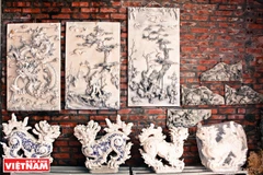 Con giống, tranh phù điêu tứ bình đắp nổi 3D. (Ảnh: Công Đạt)