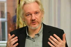 gười sáng lập WikiLeaks Julian Assange tại một cuộc họp báo của Đại sứ quán Ecuador ở trung tâm London ngày 18/8/2014. (Nguồn: Reuters)