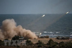 Tên lửa được phóng trên biển Caspi, CH Dagestan, Liên bang Nga. (Ảnh minh họa: AFP/TTXVN)