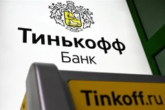 Biểu tượng ngân hàng trực tuyến Tinkoff của Nga. (Ảnh: AFP/TTXVN)