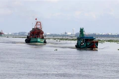 Tàu cá trên vùng biển Rạch Giá. Kiên Giang. (Ảnh: Lê Huy Hải/TTXVN)