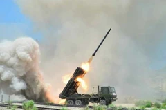 Quân đội Triều Tiên diễn tập bắn đạn thật. (Nguồn: AFP/TTXVN)