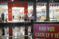 Tòa nhà Park 9 Times City có ca nghi mắc COVID-19. (Ảnh: Thanh Tùng/TTXVN)