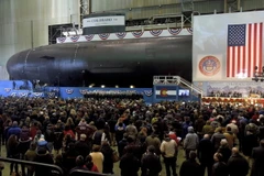 Lễ hạ thủy tàu ngầm USS Colorado tại Groton, bang Connecticut, Mỹ. (Nguồn: AP/TTXVN)