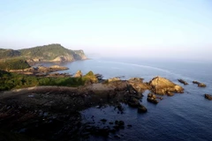 Bãi đá của huyện đảo Cô Tô. (Ảnh: Minh Quyết/TTXVN)