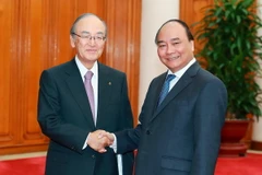 Thủ tướng Nguyễn Xuân Phúc tiếp ông Akio Mimura, Chủ tịch Phòng Thương mại và Công nghiệp Nhật Bản (JCCI). (Ảnh:Thống Nhất/TTXVN)