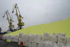 [Video] Hải Phòng khẩn trương di dời hơn 3 vạn tấn lưu huỳnh