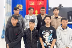 Các bị can bị khởi tố, cấm đi khỏi nơi cư trú để tiếp tục điều tra về hành vi "Cố ý gây thương tích." (Ảnh: TTXVN phát)