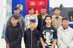 Các bị can bị khởi tố, cấm đi khỏi nơi cư trú để tiếp tục điều tra về hành vi "Cố ý gây thương tích." (Ảnh: TTXVN phát)